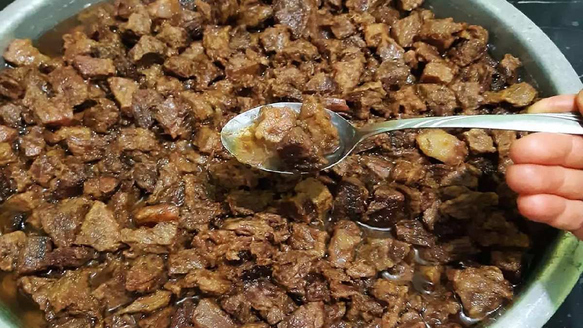 Et kavurmanın tüm sırrı onda yatıyor! İçine bir kaç damla ekle ne kuru olsun ne de bozulsun