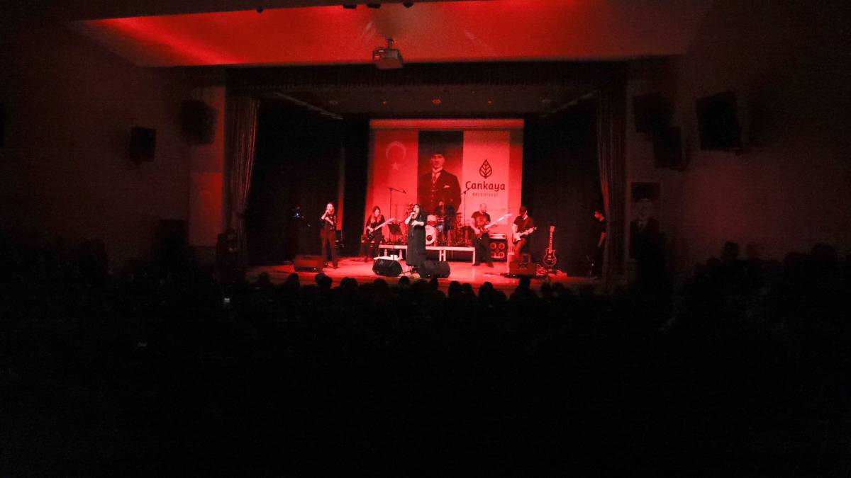 Vega, eşitlik ve farkındalık için söyledi