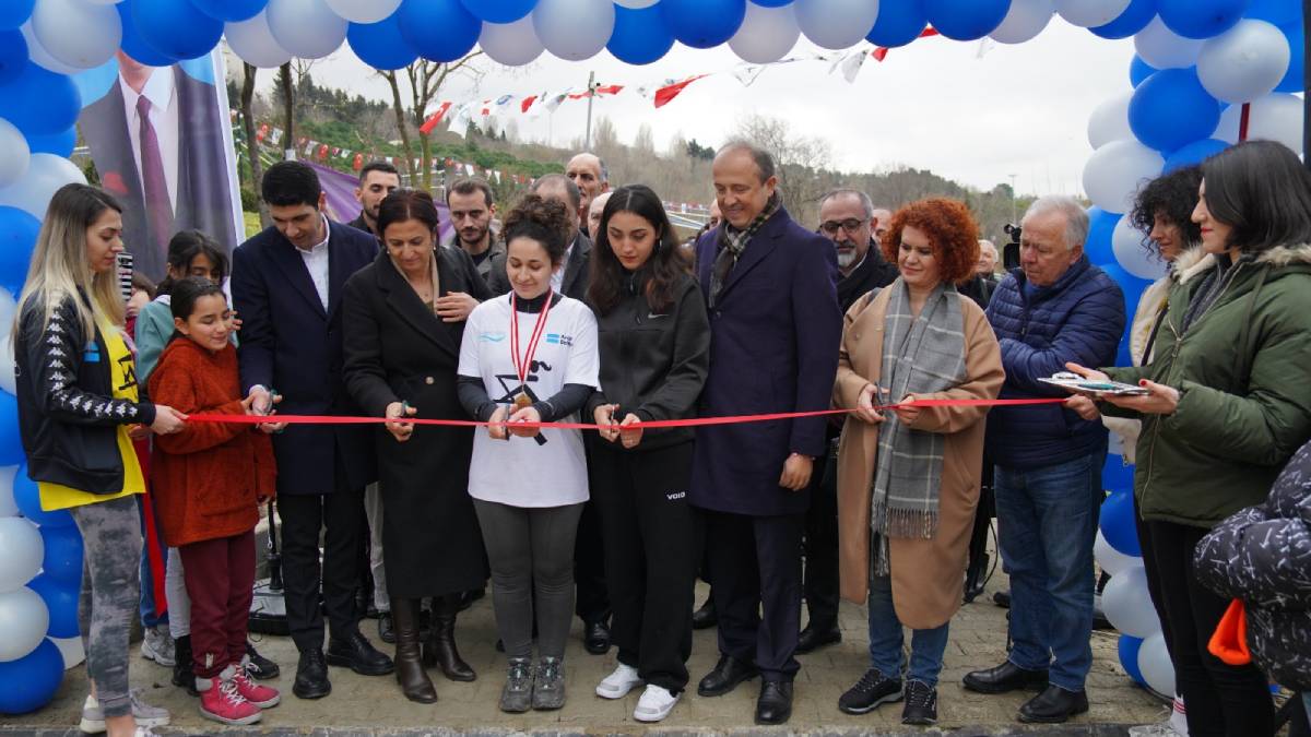 Avcılar Belediyesi Sümeyye Boyacı Su Sporları Merkezi hizmete açıldı