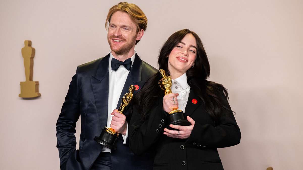 Billie Eilish tarih yazdı: 22 yaşında 2 Oscar sahibi