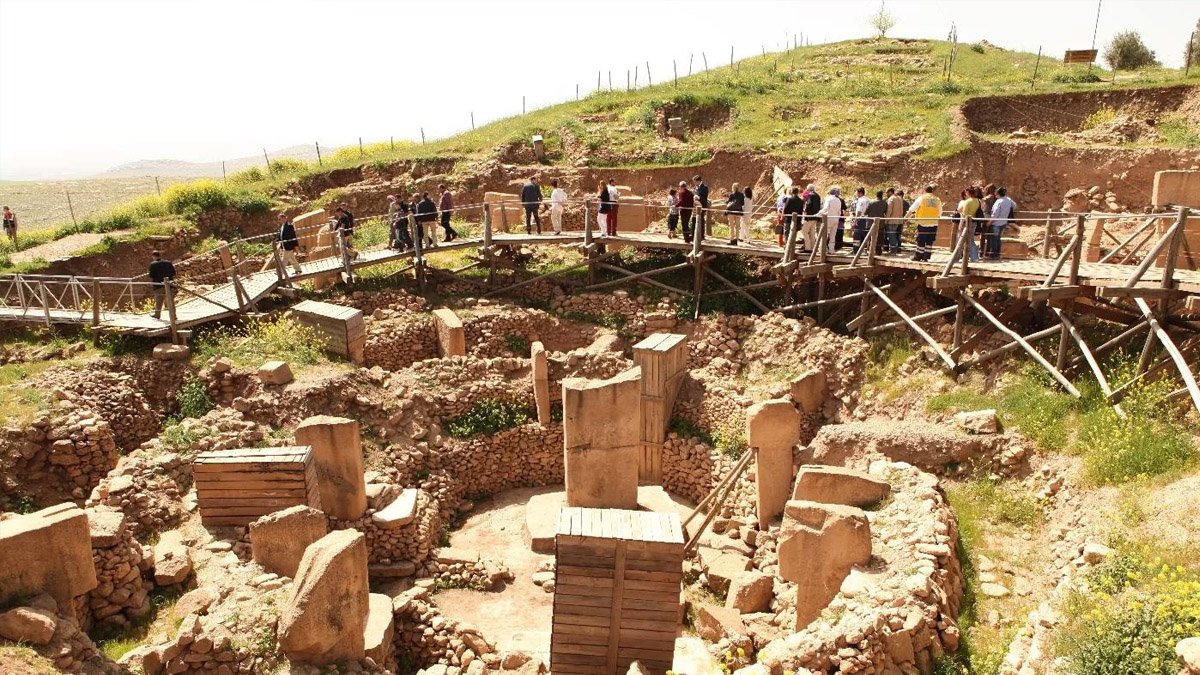 Yabancılar akın akın gidiyor, Türkler bilmiyor bile... Antalya ve İzmir'i unutun: Turistler rotasını o ilimize çevirdi