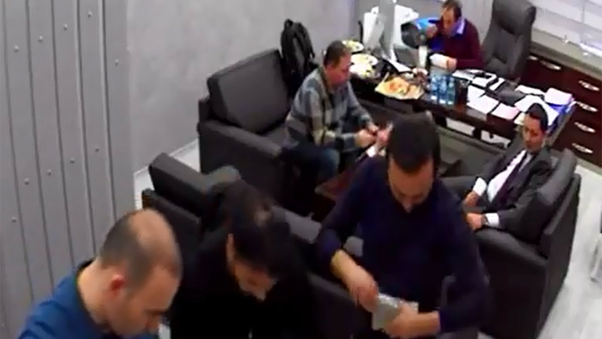 CHP'den 'para sayma' iddialarına belgeli yanıt: 2019'dan kalma bir görüntü