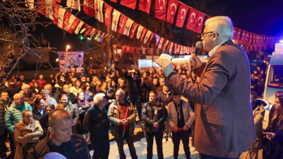 Başkan Deveciler, Bahçelievler Mahallesi'nde halkla buluştu