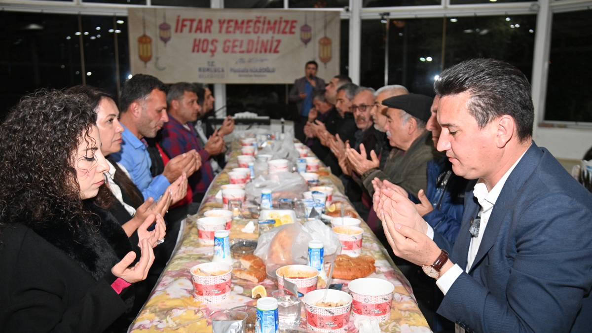 Köleoğlu’ndan Belediye personeline iftar yemeği