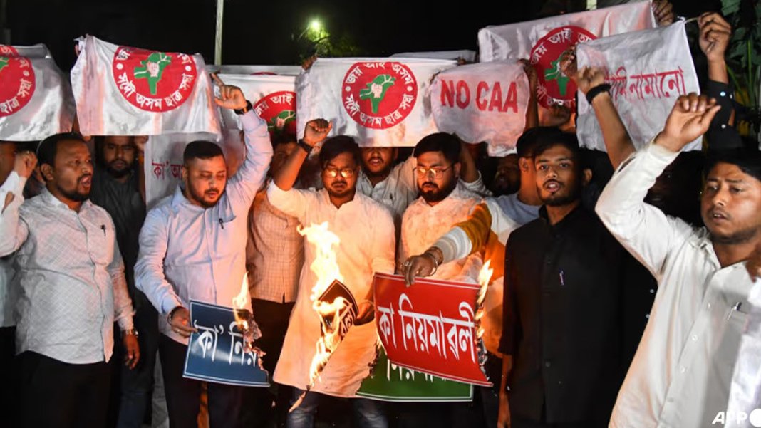 Hindistan Müslüman karşıtı vatandaşlık yasasını uyguluyor