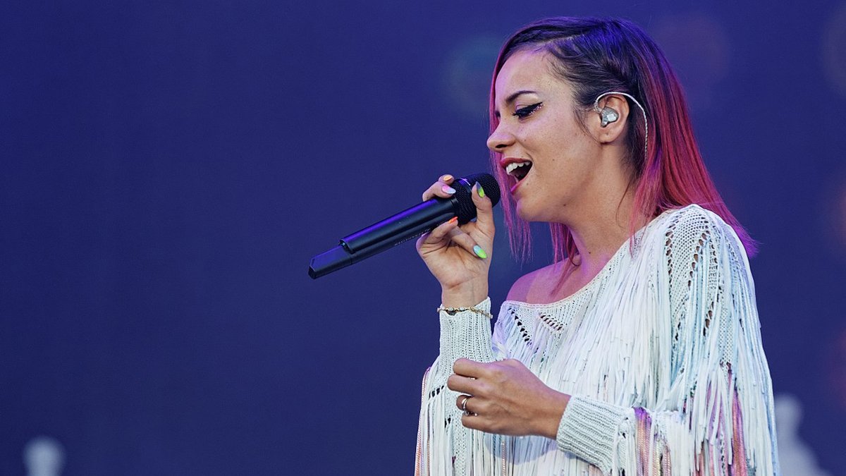 Ünlü şarkıcıdan tartışma yaratan sözler: Çocuklarım kariyerimi mahvetti