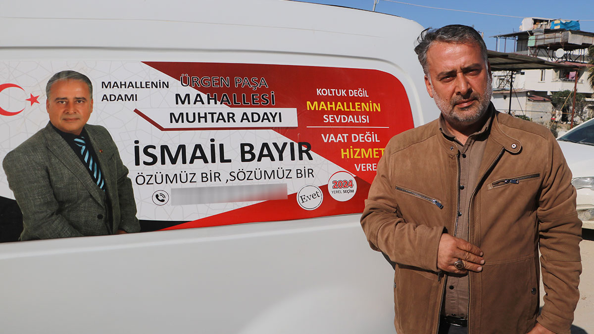 Afişlere telefon numarasını yazan muhtar adayı hayatının şokunu yaşadı! Başına gelmeyen kalmadı