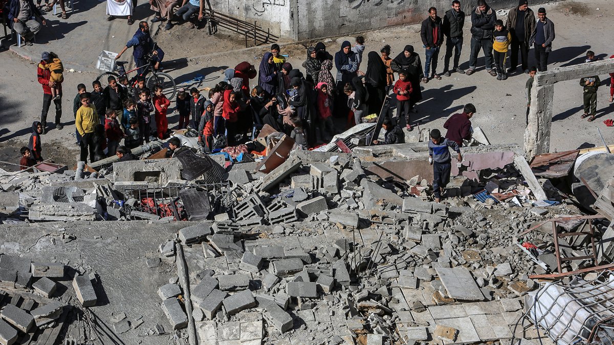 İsrail'in Gazze'ye saldırıları katlanıyor: Yardım bekleyen 400'den fazla kişi öldürüldü