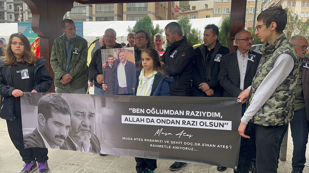 Sinan Ateş'in babası oğlunun yanına defnedildi