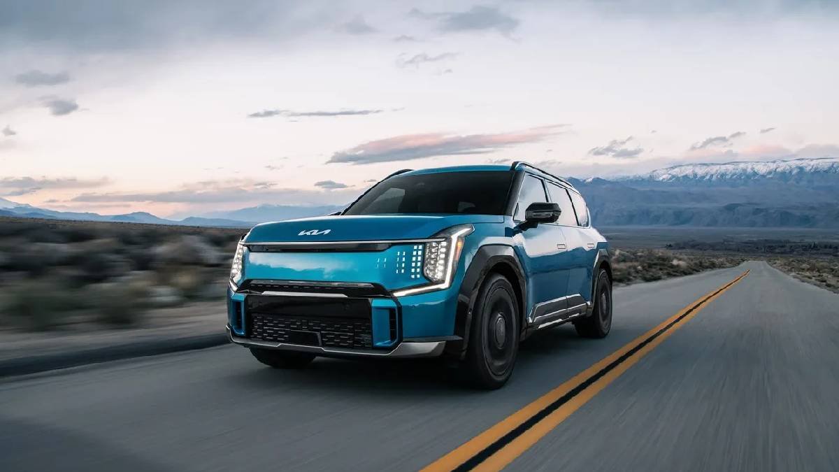 Kadınlar dünyanın en iyi otomobilini seçti! Araç almadan önce bir kez daha düşünün: İşte kadınların tercihi…