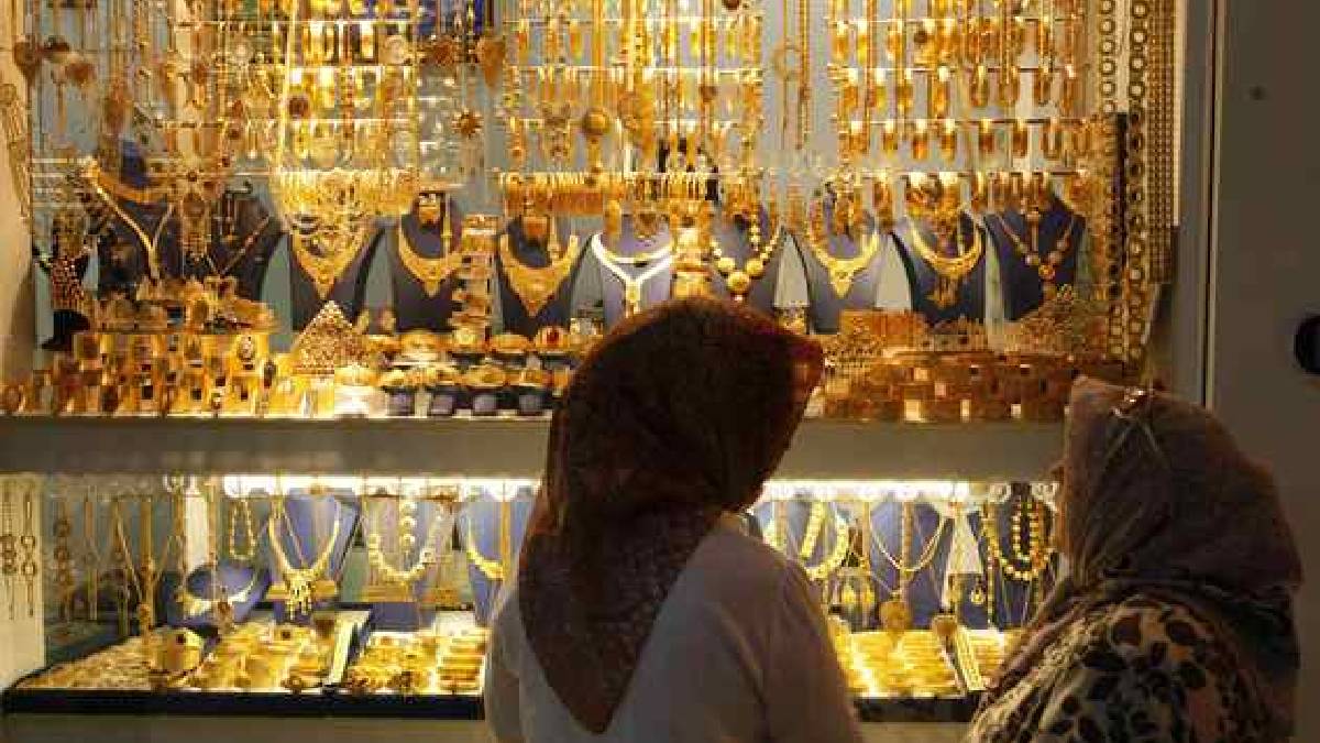 Altın alacaklar dikkat! Talep patladı vitrinler boşaldı: ‘Kuyumcular çeyrek ve Cumhuriyet altını bulamıyor’