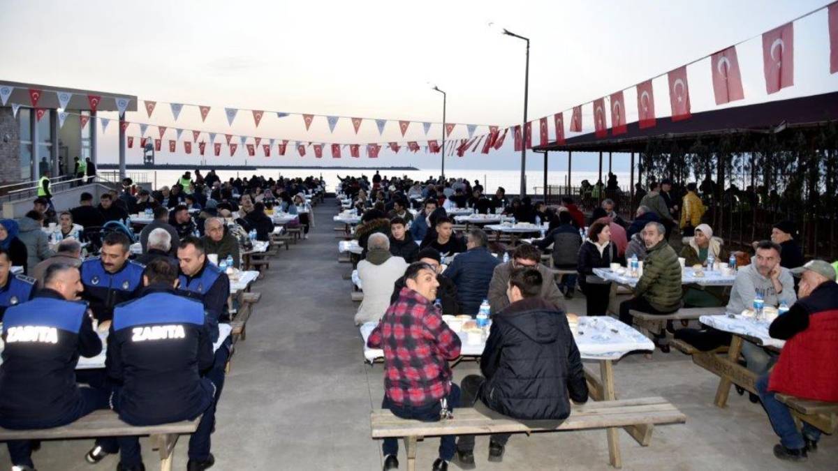 Kdz. Ereğli, belediyenin iftar sofrasında buluştu