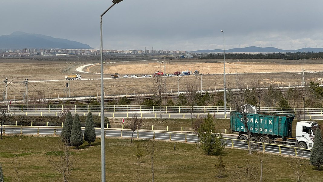 Konya'da korkunç kaza! Askeri eğitim uçağı düştü: Pilot kurtuldu, 1 personel şehit