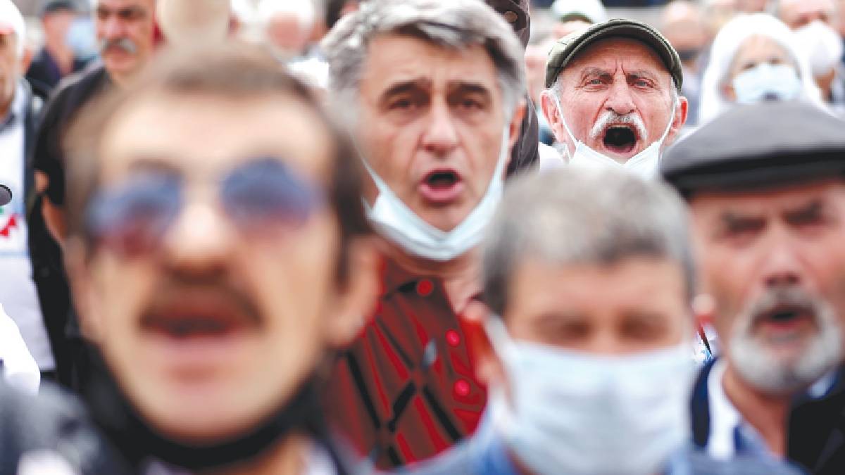 Emekliler o tarihte meydanlara iniyor! Kıt kanaat geçinen emekliler artık isyan etti: Taleplerini sıraladılar