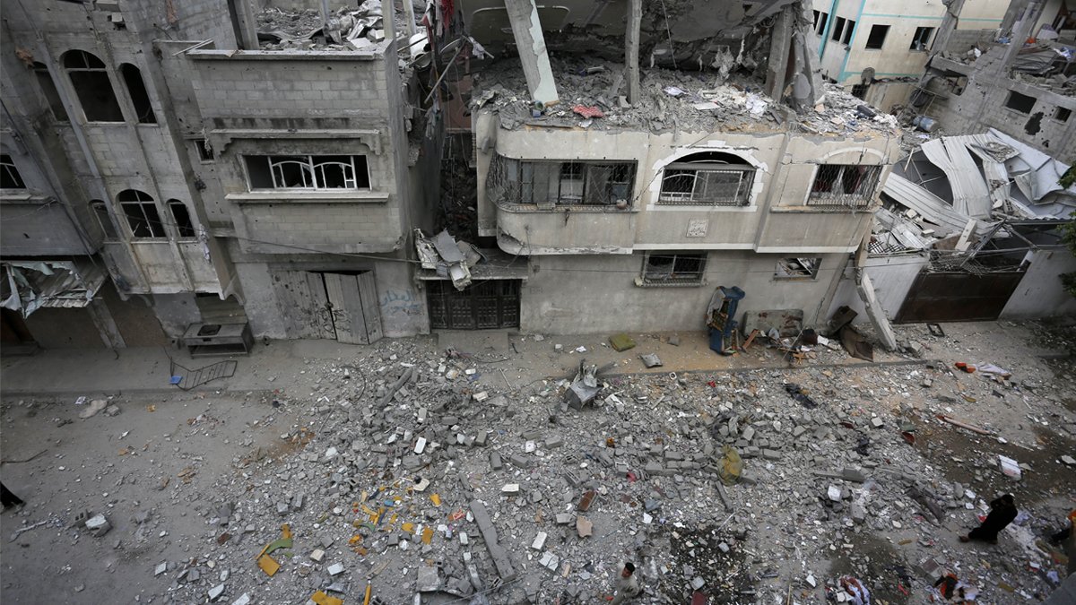 İsrail Gazze'ye yine bomba yağdırdı: Onlarca ölü ve yaralı var