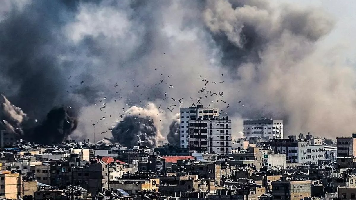 İspanya ve ABD merkezli yardımları taşıyan gemi Gazze açıklarında