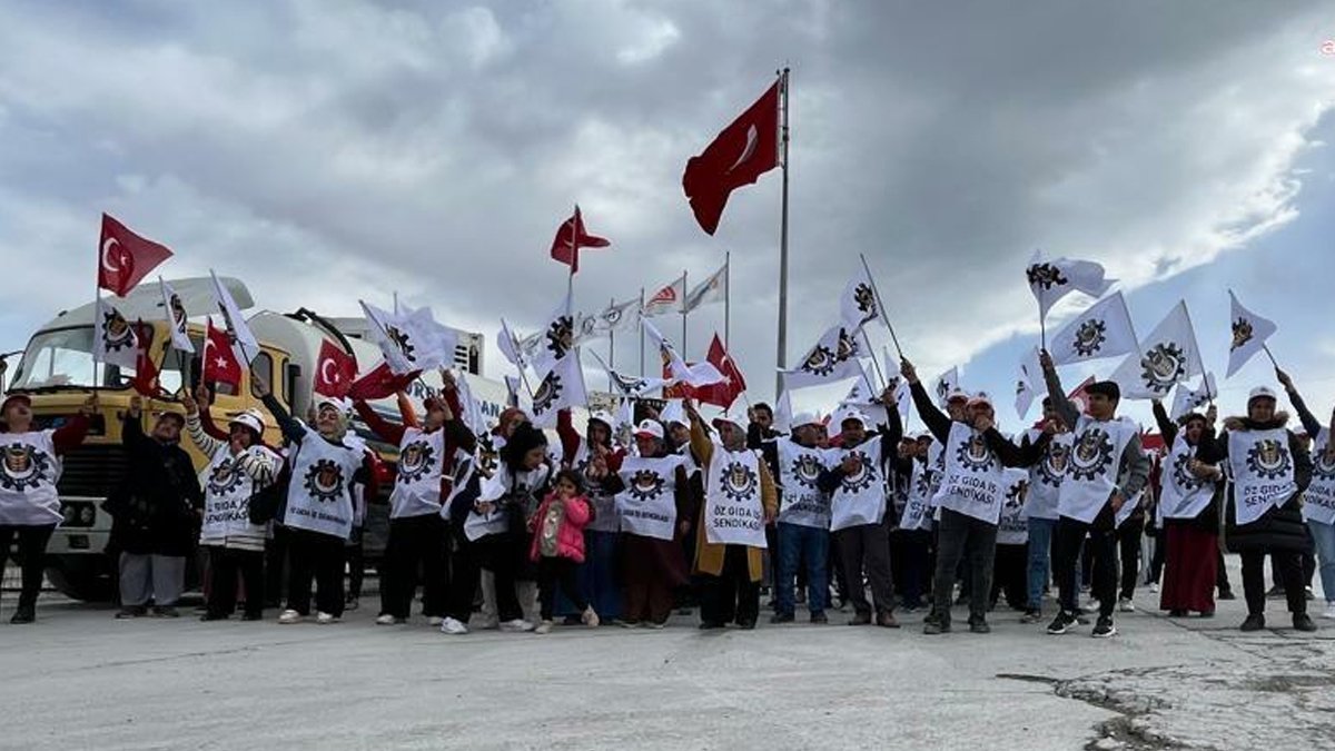 Lezita grevi 10'uncu günde sürüyor: 'Bölgede işsizler varken Hindistan'dan işçi getirdiler' iddiası