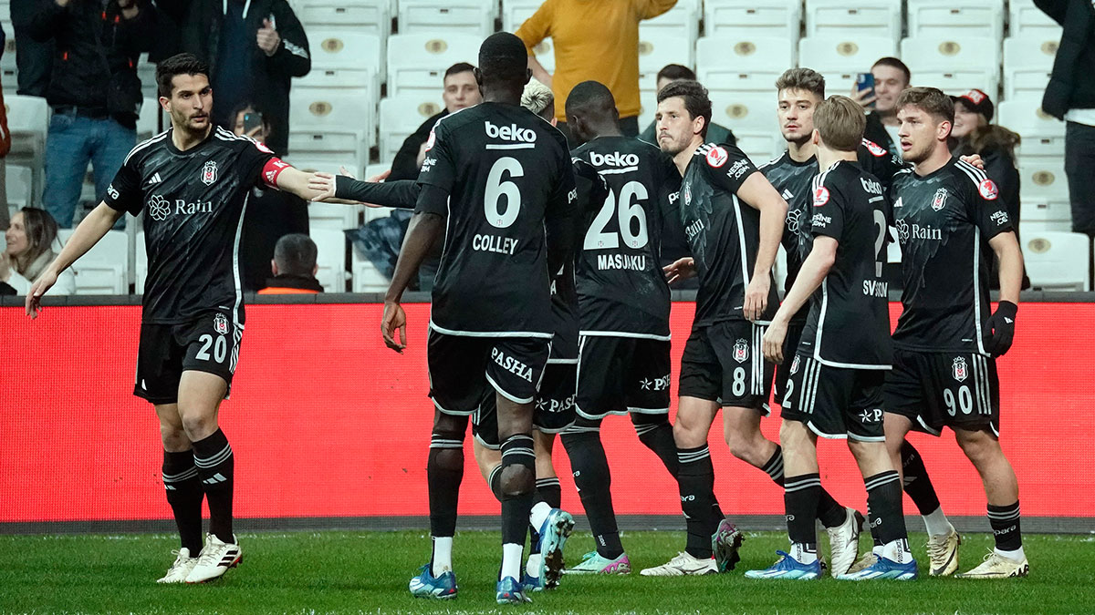 Taraftarın sevgilisiydi: Beşiktaş'ta ayrılık rüzgarı! Sevilen futbolcuya Avrupa yolu göründü