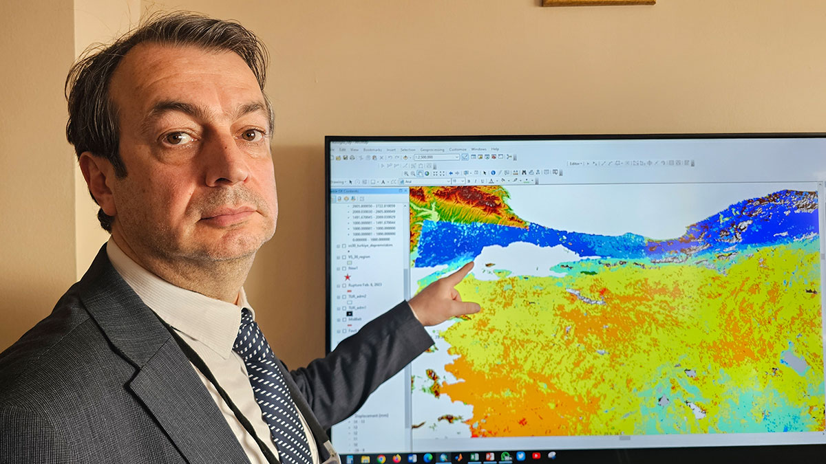 Marmara depremi için yeni korkunç ihtimal: 7.8 büyüklüğüne ulaşabilir! 19.3 milyon nüfuslu İstanbul'u doğrudan vuracak