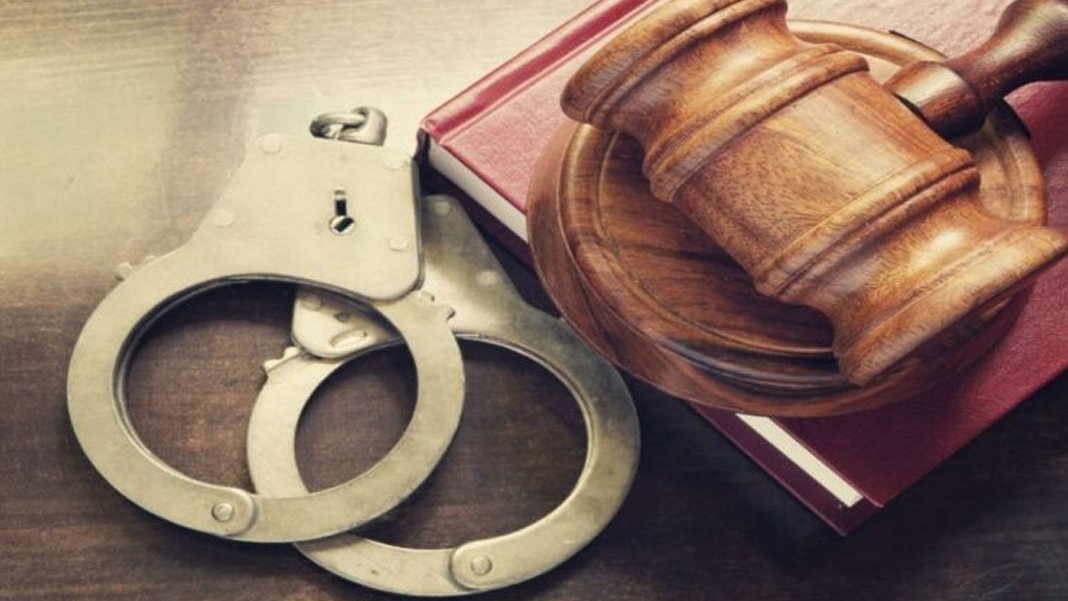 16 aylık bebeğini evde bırakıp tatile giden annenin cezası belli oldu: Tahliye şartı bulunmaksızın...