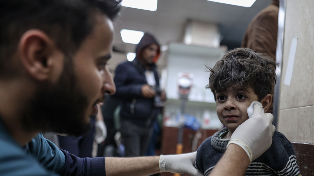 Gazze'de hayatını kaybedenleri sayısı 32 bine yaklaştı