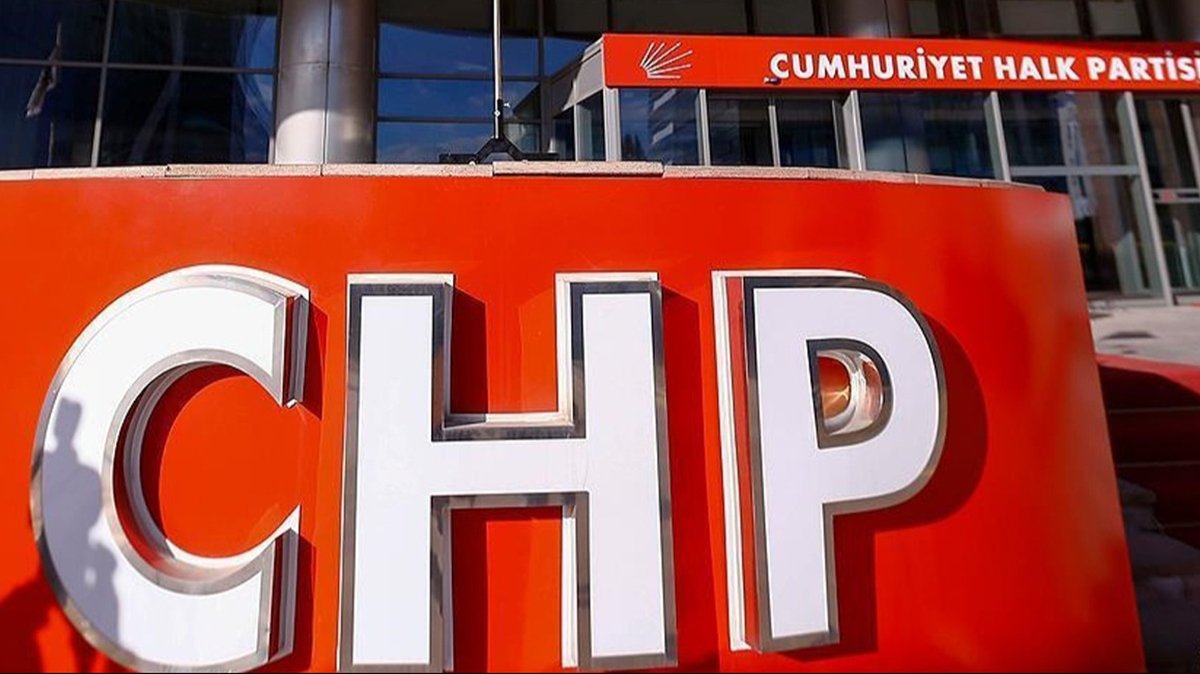 CHP'de seçime 10 gün kala sürpriz istifa