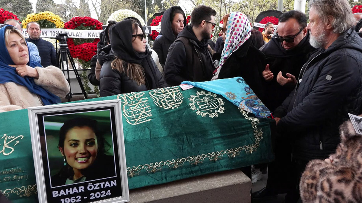 Bahar Öztan son yolculuğuna uğurlandı