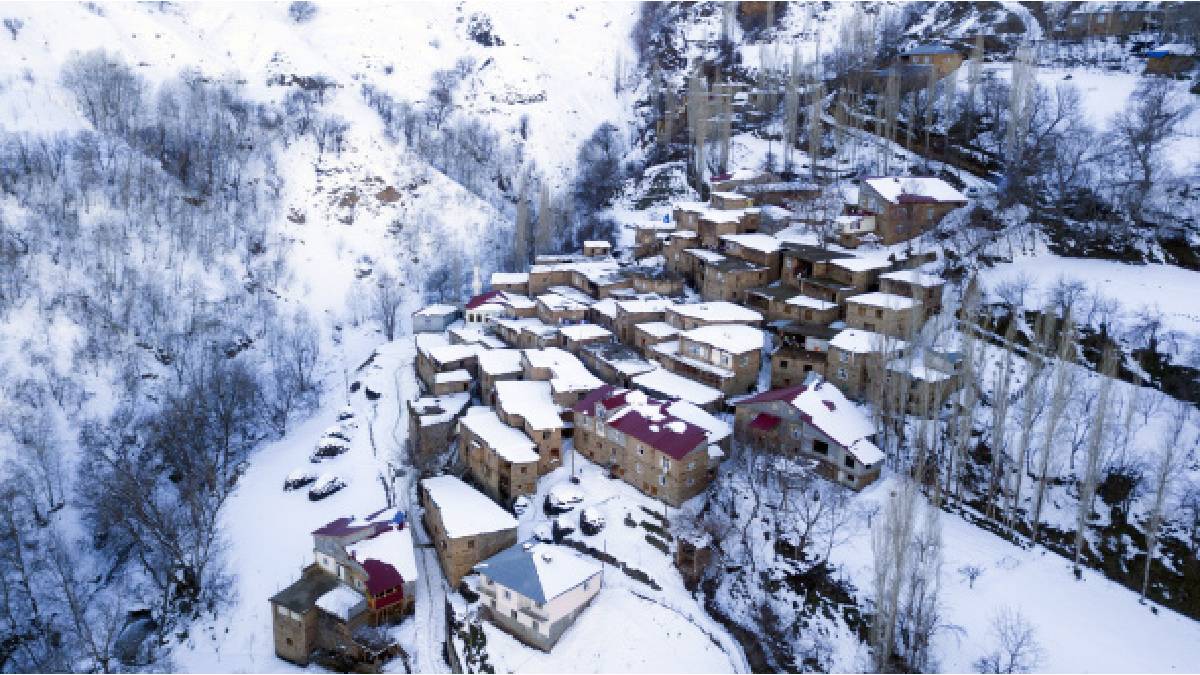 Görenler Norveç sanıyor ama burası Türkiye’nin incisi! Gelen fotoğraf çekmek için sıraya giriyor: Hizan’da kartpostallık görüntü