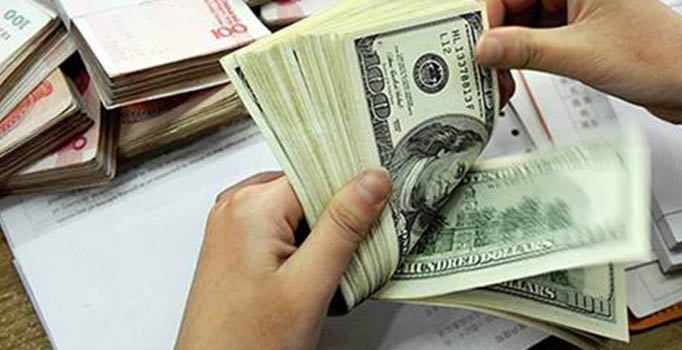 Fitch'den Türkiye'ye cari açık övgüsü