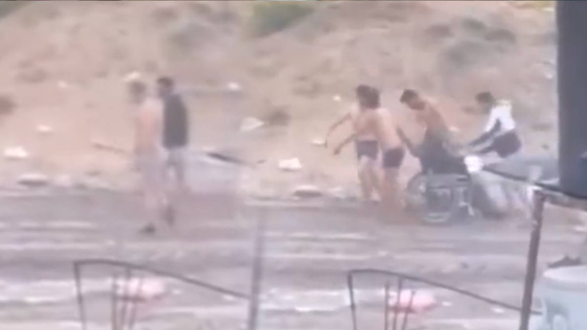 Skandal görüntüler sosyal medyanın gündeminde! İsrail, Şifa Hastanesi'ndeki Filistinlileri yarı çıplak göçe zorladı