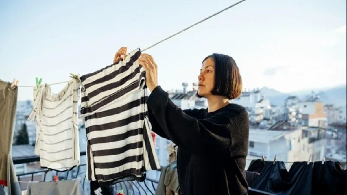 Rüyada Çamaşır Asmak: Nedir ve Neden Rüya Görürüz?