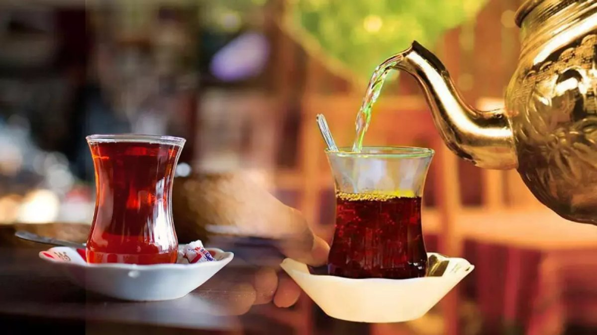 Rüyada Çay Demlemek: Türk Kültüründe Rüya Yorumlaması