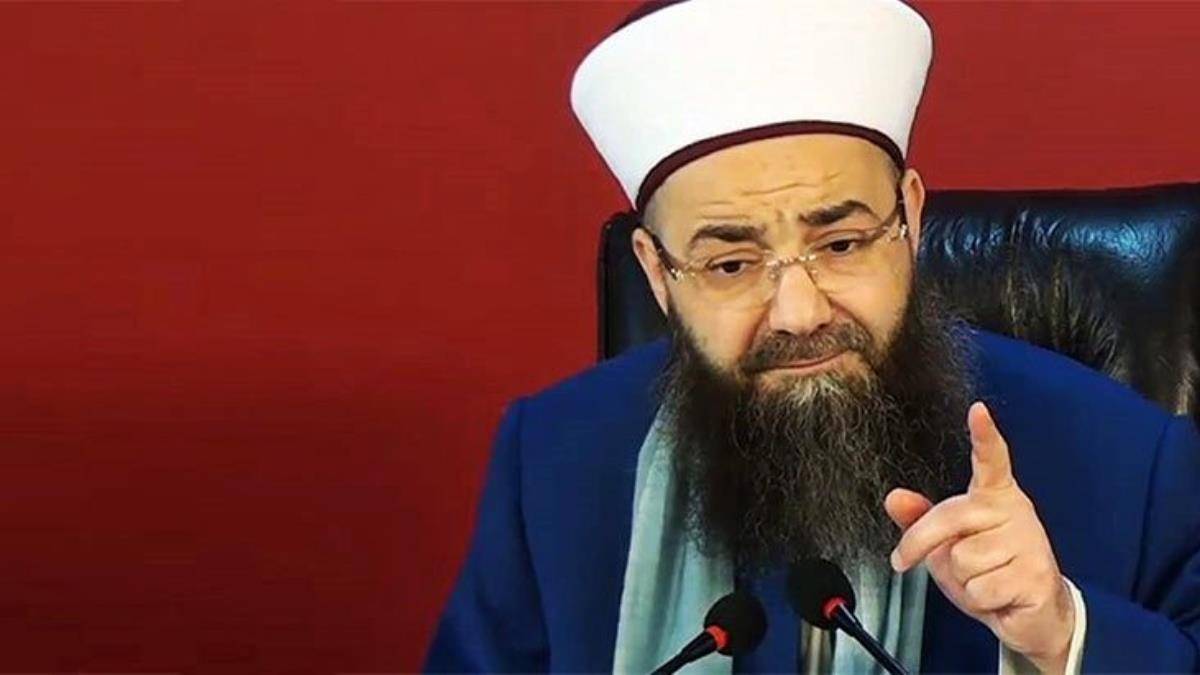 Ahmet Mahmut Ünlü hastaneye kaldırıldı