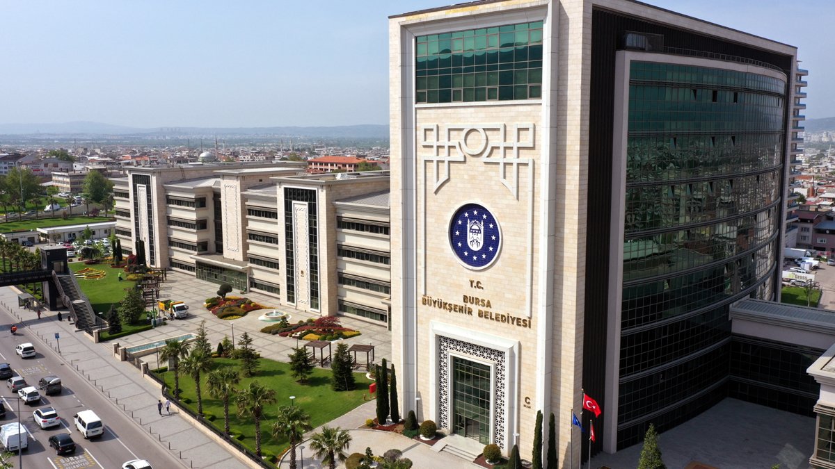 Bursa Büyükşehir Belediyesi personeline 'mitinge katılım' zorunluluğu