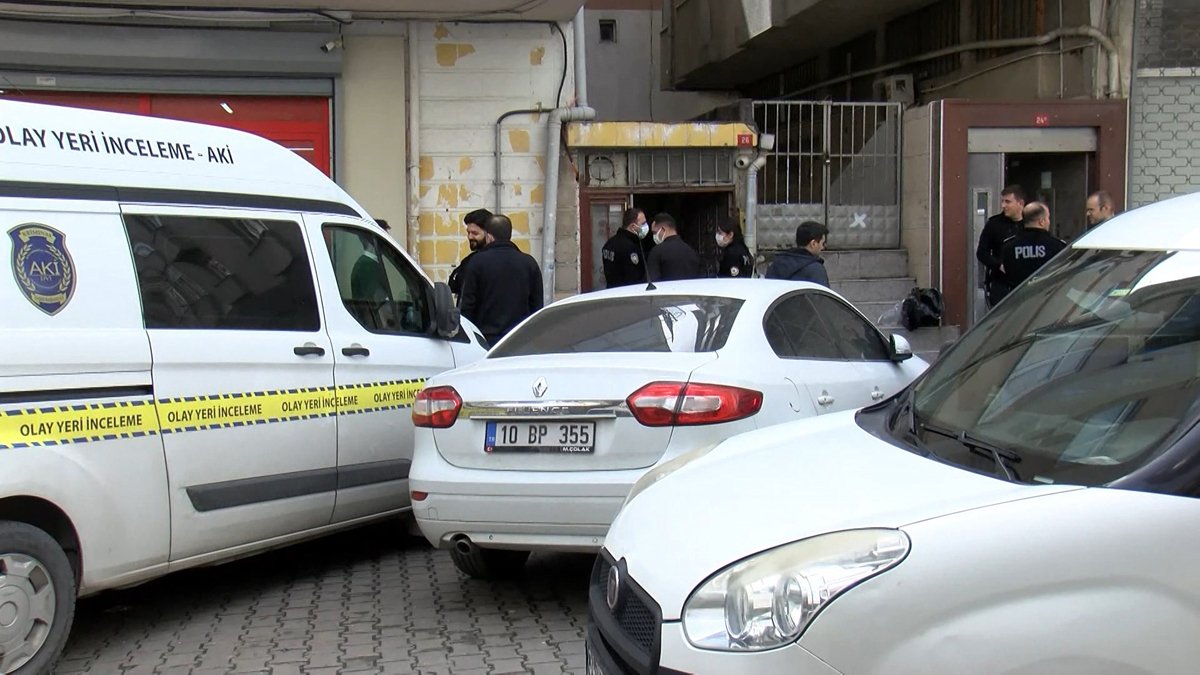 Yanan iş yerinde elleri arkadan bağlanmış ceset bulunmuştu: Cinayetin sır perdesi aralandı