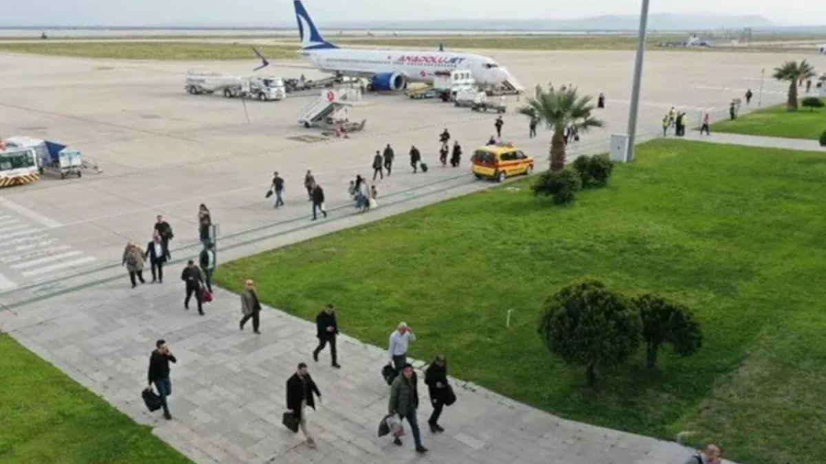 6 Şubat depremlerinden sonra Hatay Havalimanı'nda uçuşlar yeniden başladı