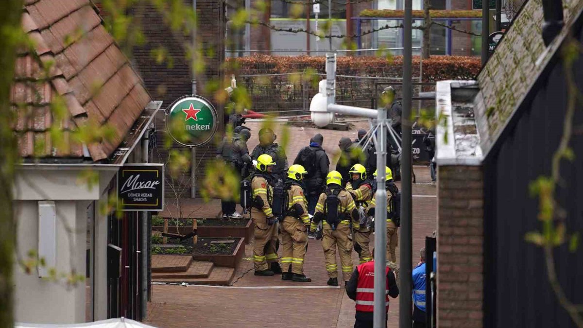 Hollanda'da çok sayıda kişi rehin alındı: 1 kişi gözaltında