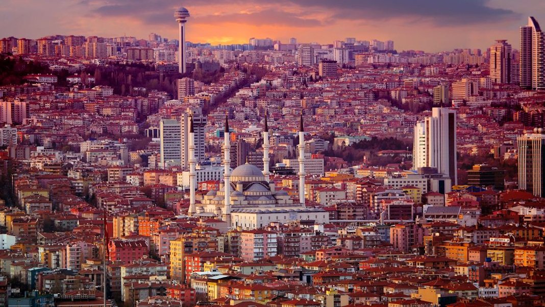 Hangi büyükşehirde hangi parti kazandı? CHP 14, AK Parti 12 ilde galip