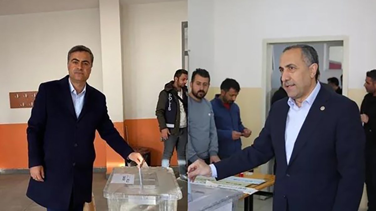 İl Seçim Kurulu'ndan tartışma yaratacak karar: Van'da seçimi kaybeden aday mazbatayı aldı