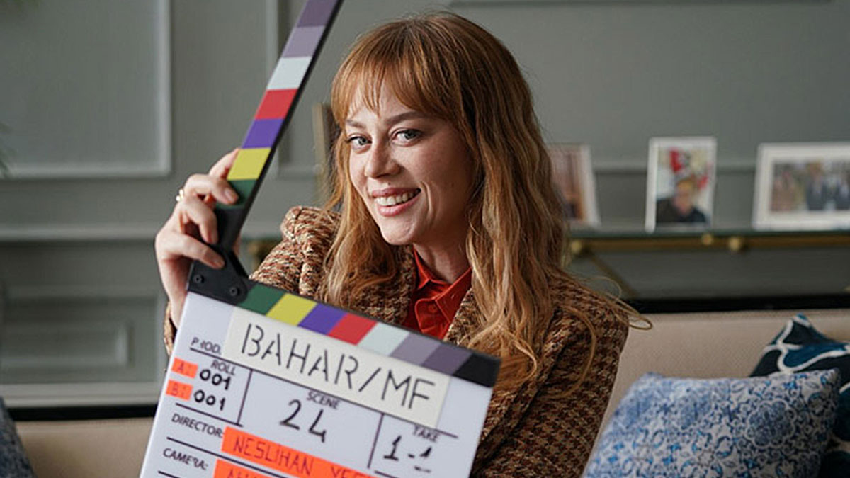 Demet Evgar'ın kardeşi meğer Kavak Yelleri dizisinin oyuncusuymuş! Benzerlikleri şaşırttı