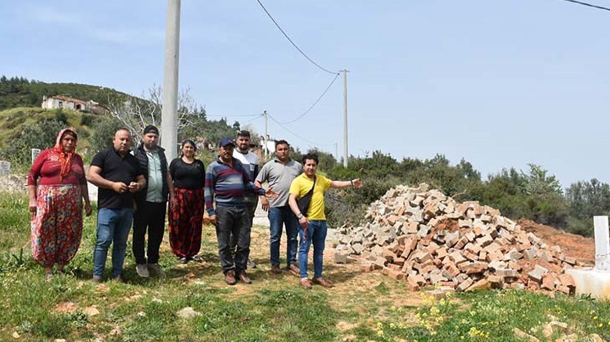 Seçimi kaybedince yolu kapattı: Tapulu arazim...