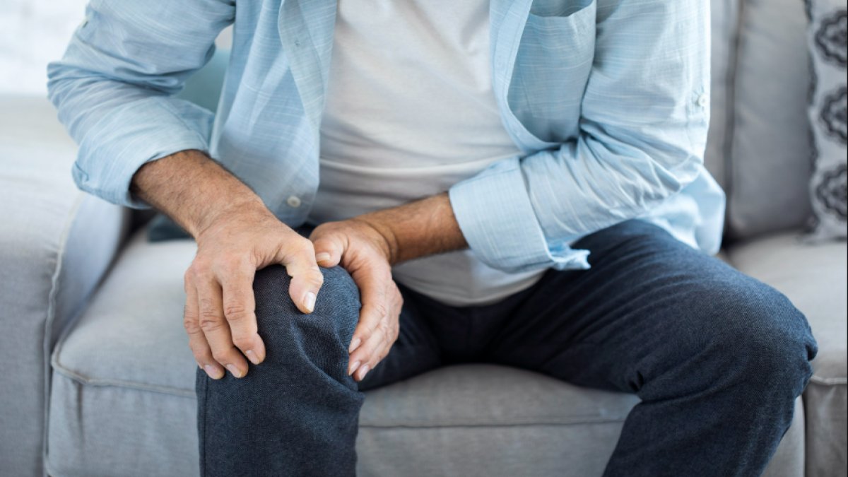 Sağ Bacak Ağrısı: Nedir ve Neden Olur?