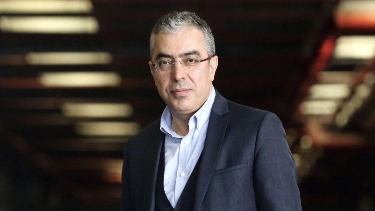 Cumhurbaşkanı Başdanışmanı Uçum’dan Van kararını eleştiren AK Partililere uyarı: Aldıkları tutum kaydedildi