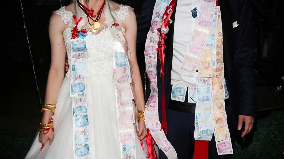 Düğünde takılan altın ve paralar için yeni dönem! Yargıtay, eski uygulamayı iptal etti