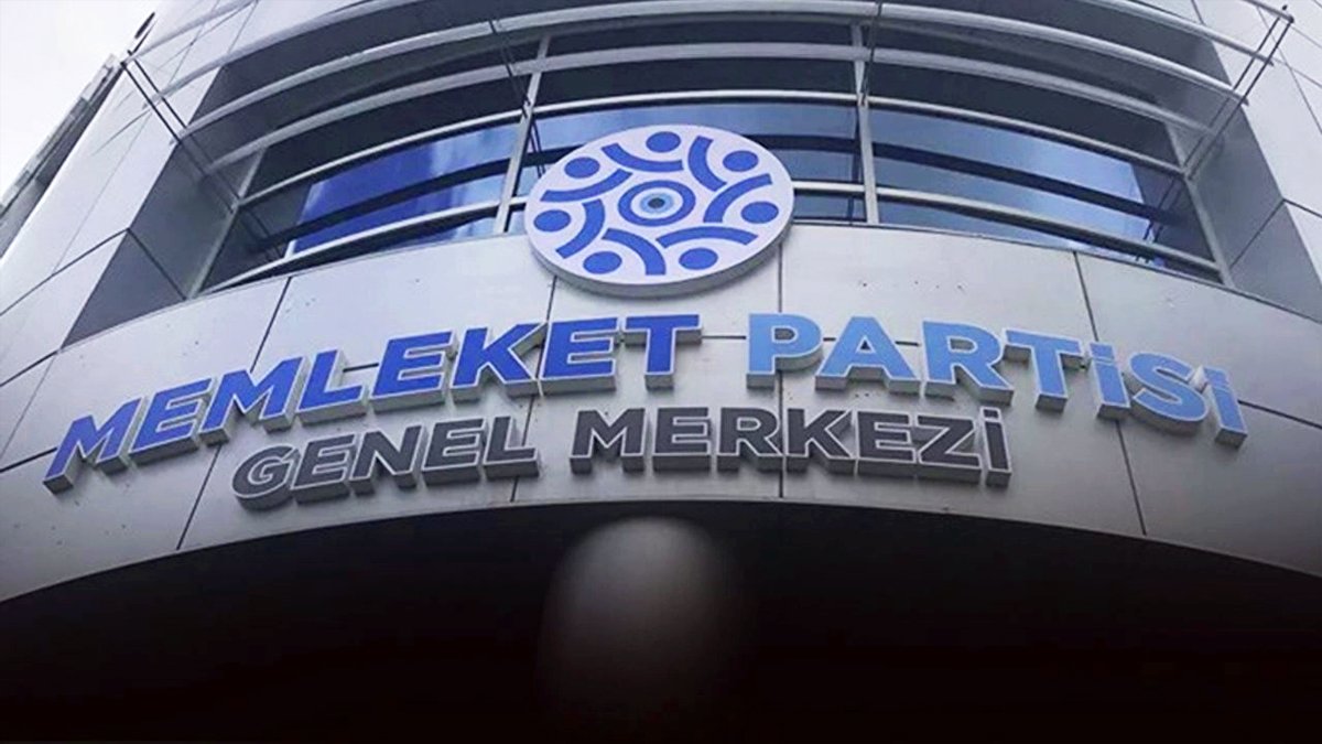 Memleket Partisi'nde üst düzey istifa