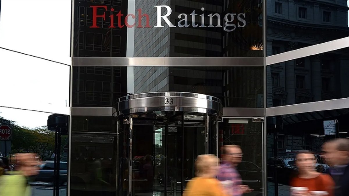 Fitch'ten 7 Türk şirkete 'pozitif' notu teyiti
