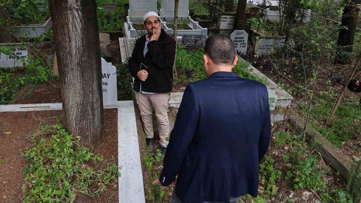 Mezarlıkta 'sahte hoca' denetimi: Duayı yanlış okuyanlar dışarı çıkartıldı