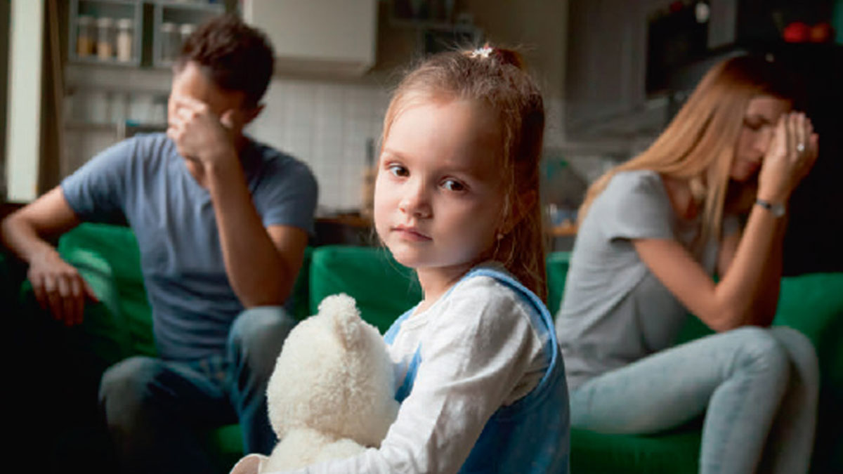 Boşanan ve çalışan ebeveynlere haftada 3 gün izin! Dünyada ilk kez o ülkede uygulanacak