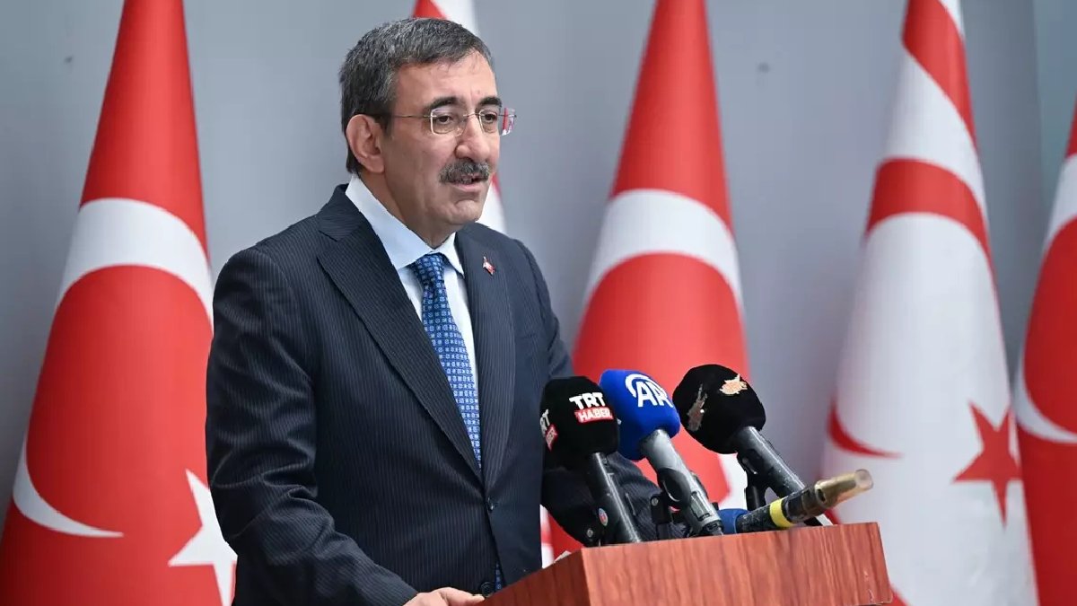 Cevdet Yılmaz: Dikkatler Gazze'de yaşanan insanlık suçunda olmalı