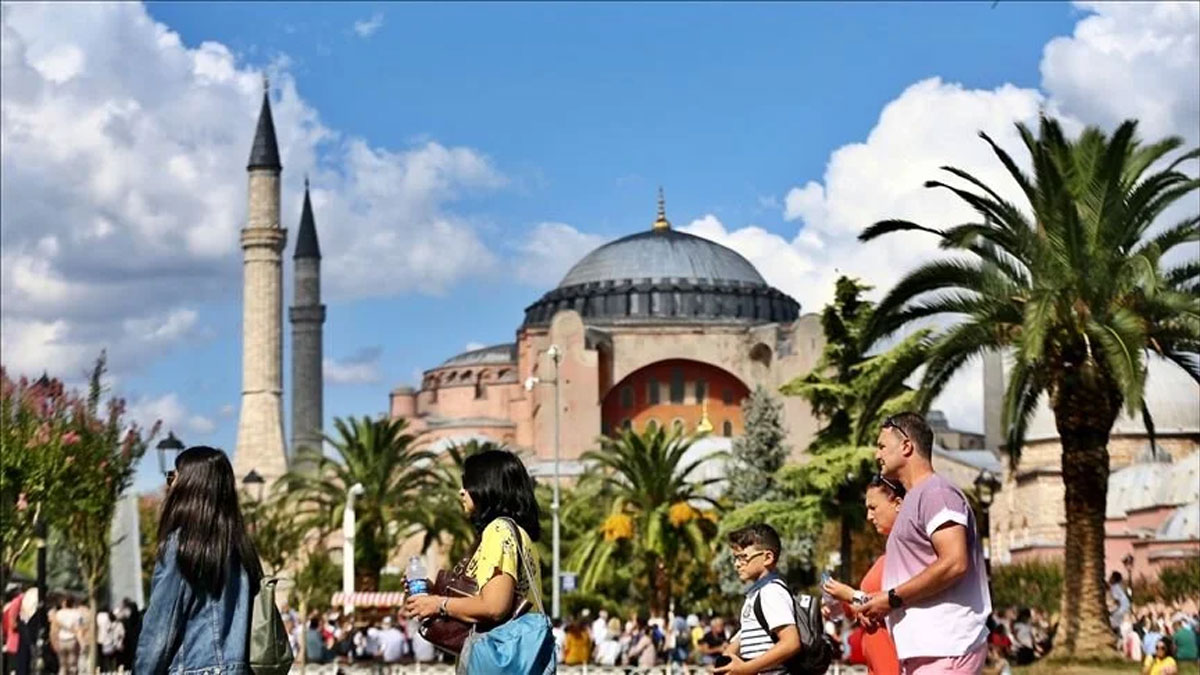 Türkiye'ye en çok turist gönderen ülkeler belli oldu
